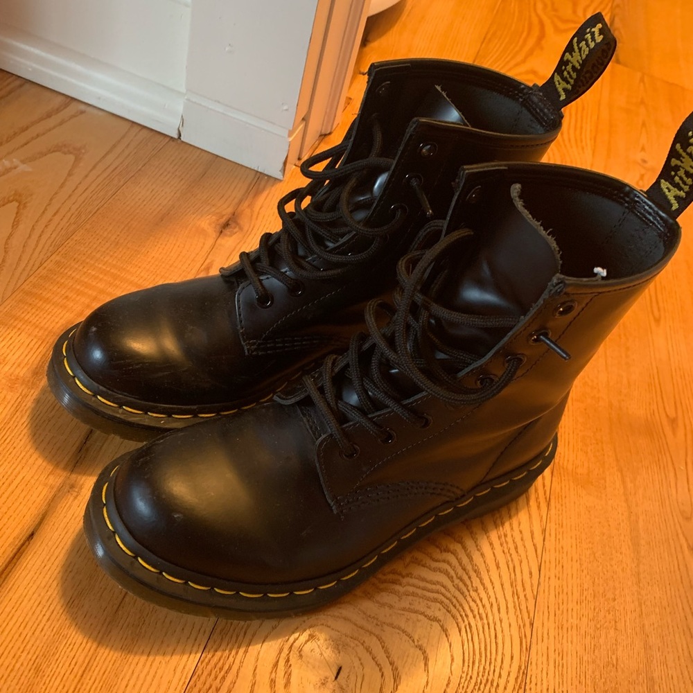 dr martins size US 7